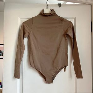 Skims Essential Mock Neck long sleeve bodysuit desert color
